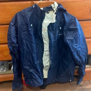 Vineyard Vines rain jacket